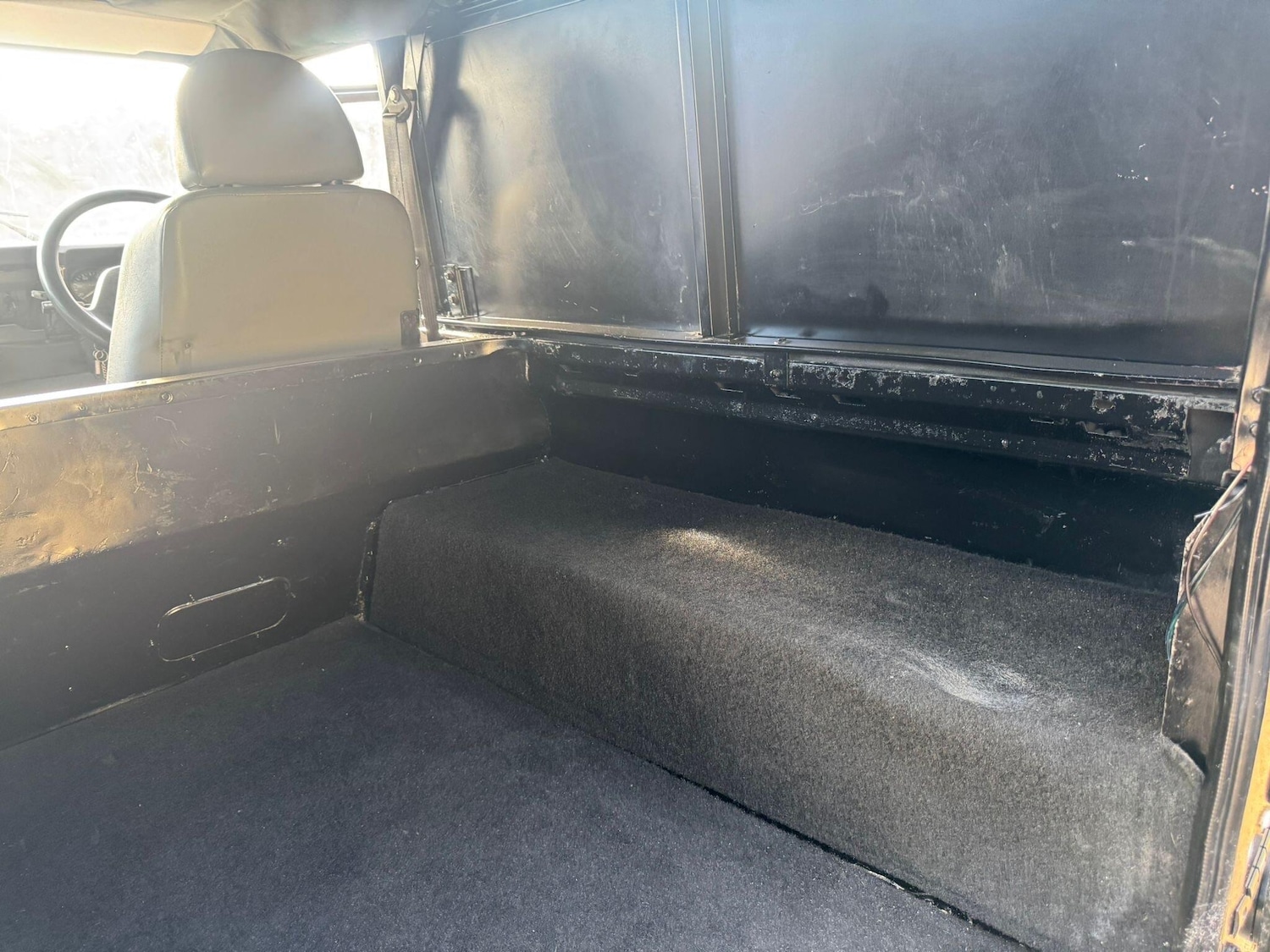 Used Land Rover Defender 90 1997 for sale - 76247626: Photo 28