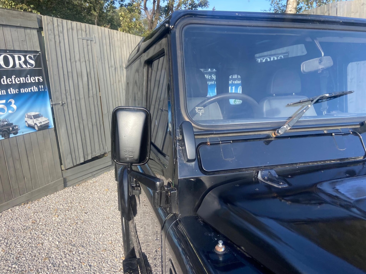 Used Land Rover Defender 90 1997 for sale - 76247626: Photo 30