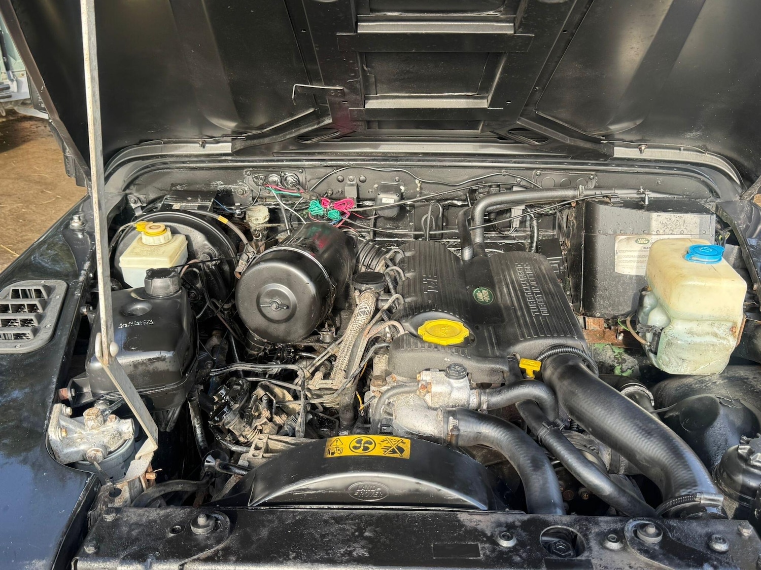 Used Land Rover Defender 90 1997 for sale - 76247626: Photo 33