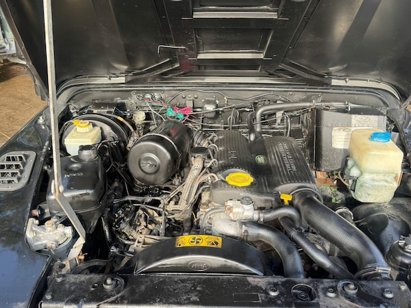 Used Land Rover Defender 90 1997 for sale - 76247626: Photo 33