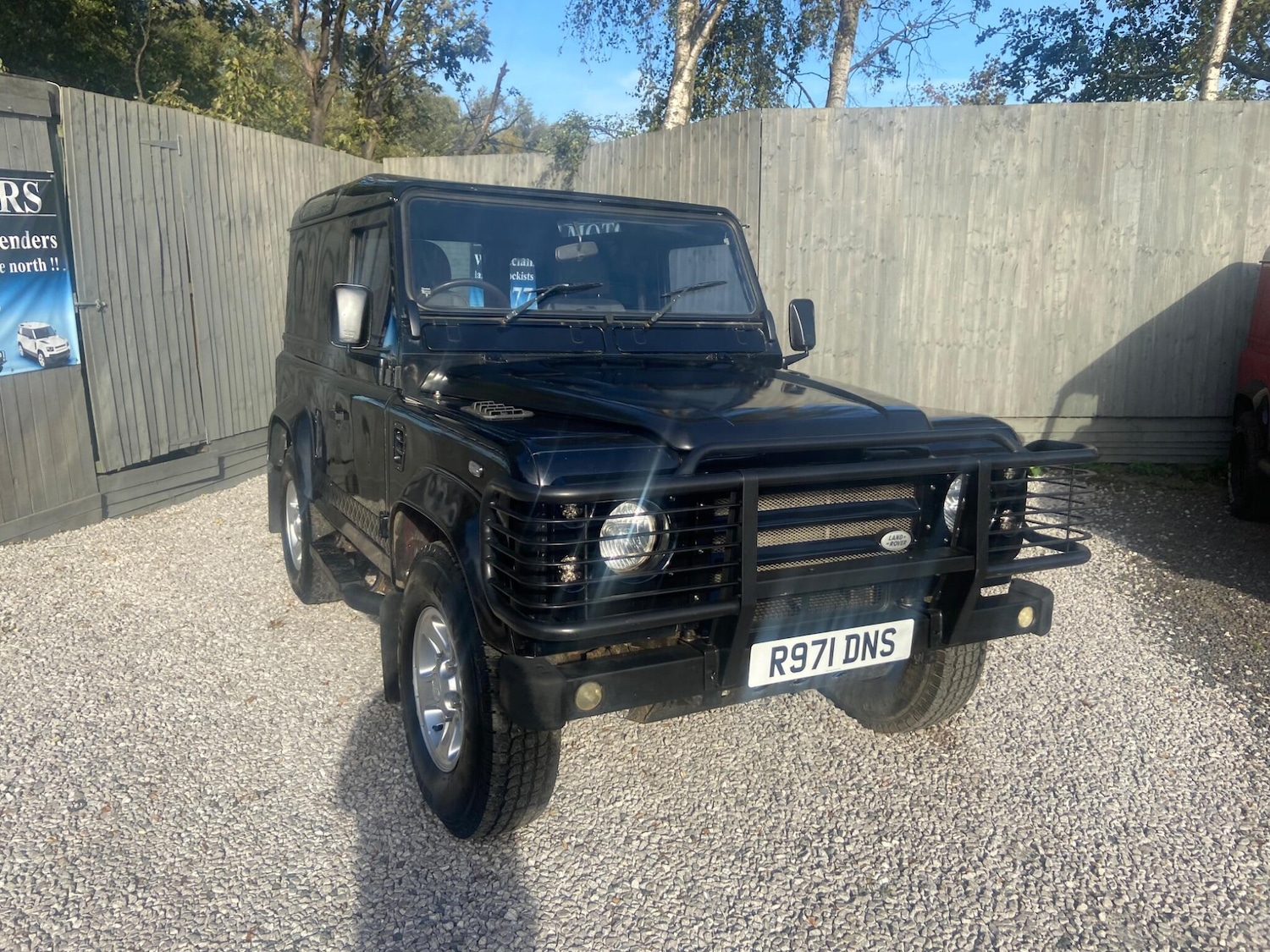 Used Land Rover Defender 90 1997 for sale - 76247626: Photo 4