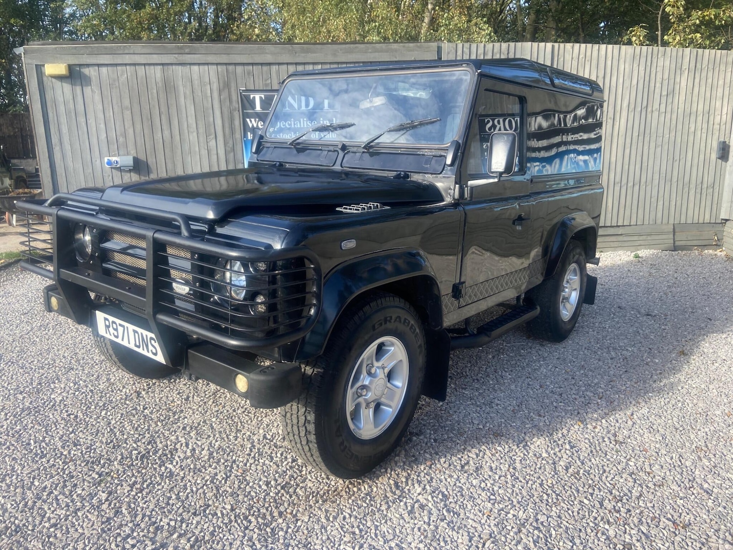 Used Land Rover Defender 90 1997 for sale - 76247626: Photo 9
