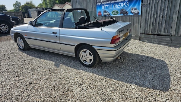 Used Ford Escort for sale - 76260286: Photo 31
