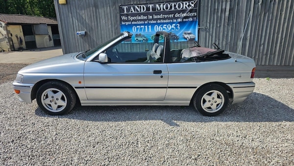 Used Ford Escort for sale - 76260286: Photo 33
