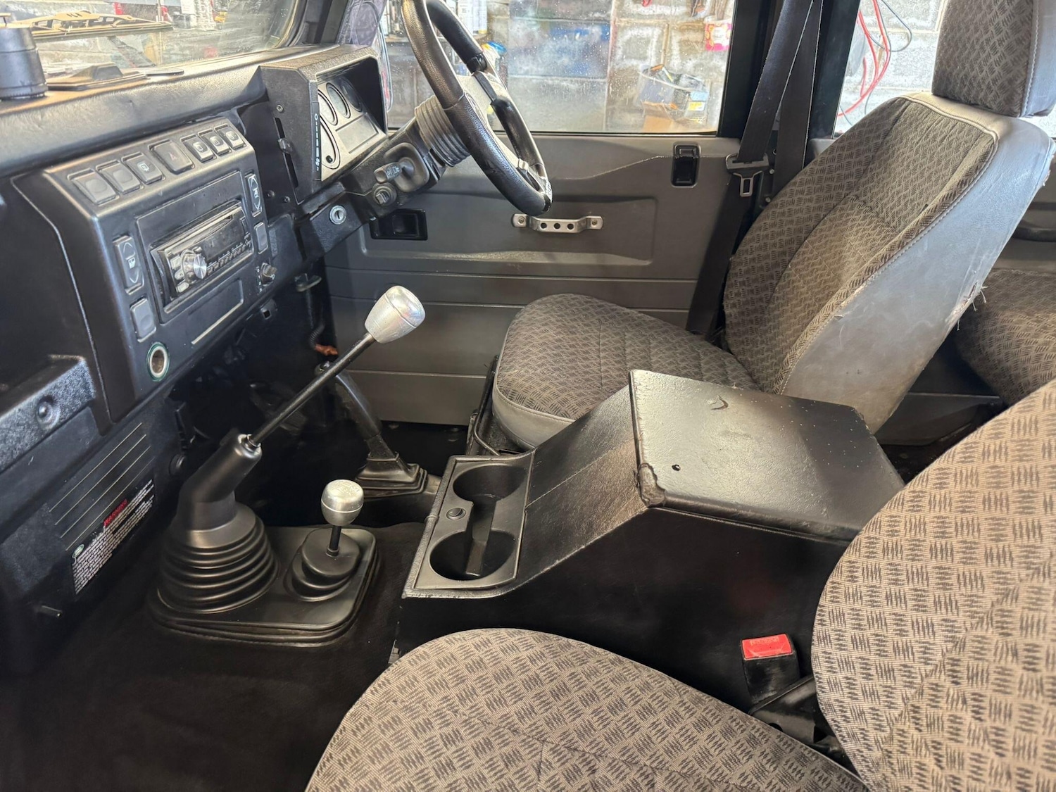 Used Land Rover Defender 1991 for sale - 78047090: Photo 41