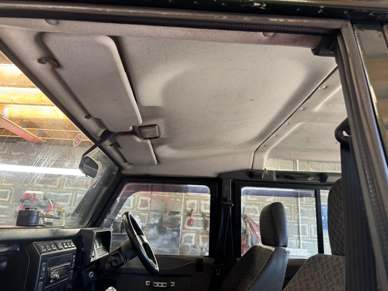 Used Land Rover Defender 1991 for sale - 78047090: Photo 43