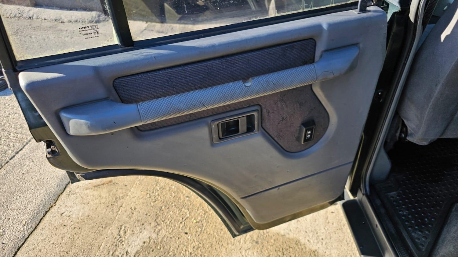 Used Land Rover Discovery 1998 for sale - 76702265: Photo 90