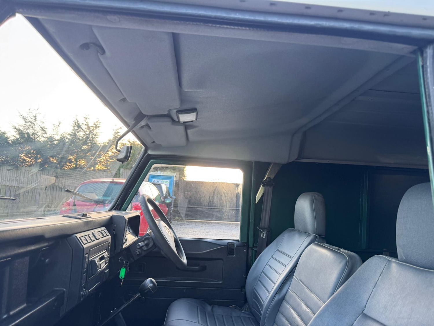 Used Land Rover Defender 90 2005 for sale - 76781487: Photo 19