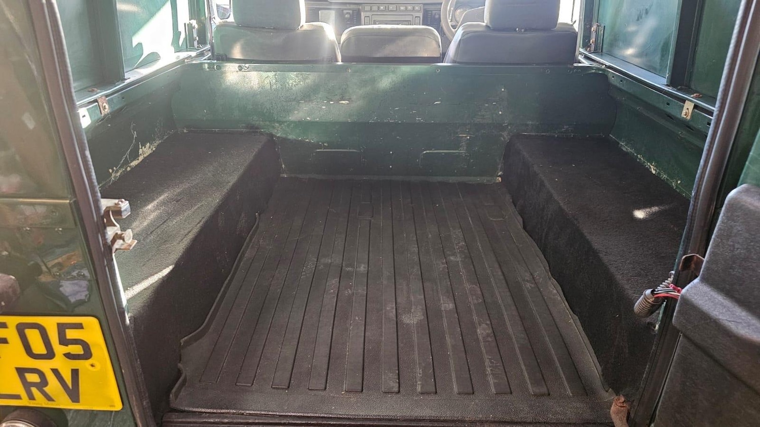 Used Land Rover Defender 90 2005 for sale - 76781487: Photo 20