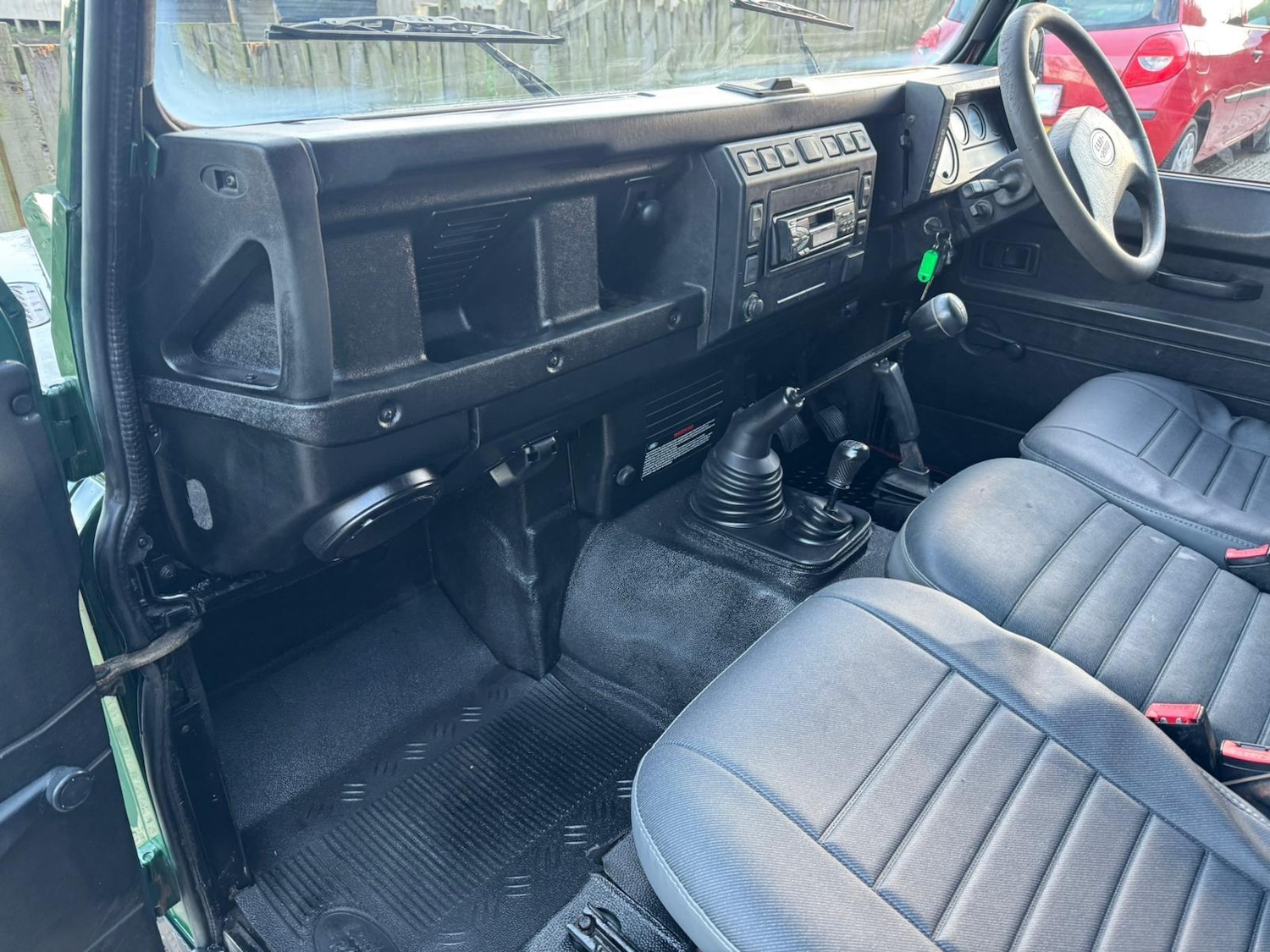 Used Land Rover Defender 90 2005 for sale - 76781487: Photo 21