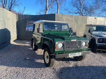 Used Land Rover Defender 90 2005 for sale - 76781487: Photo