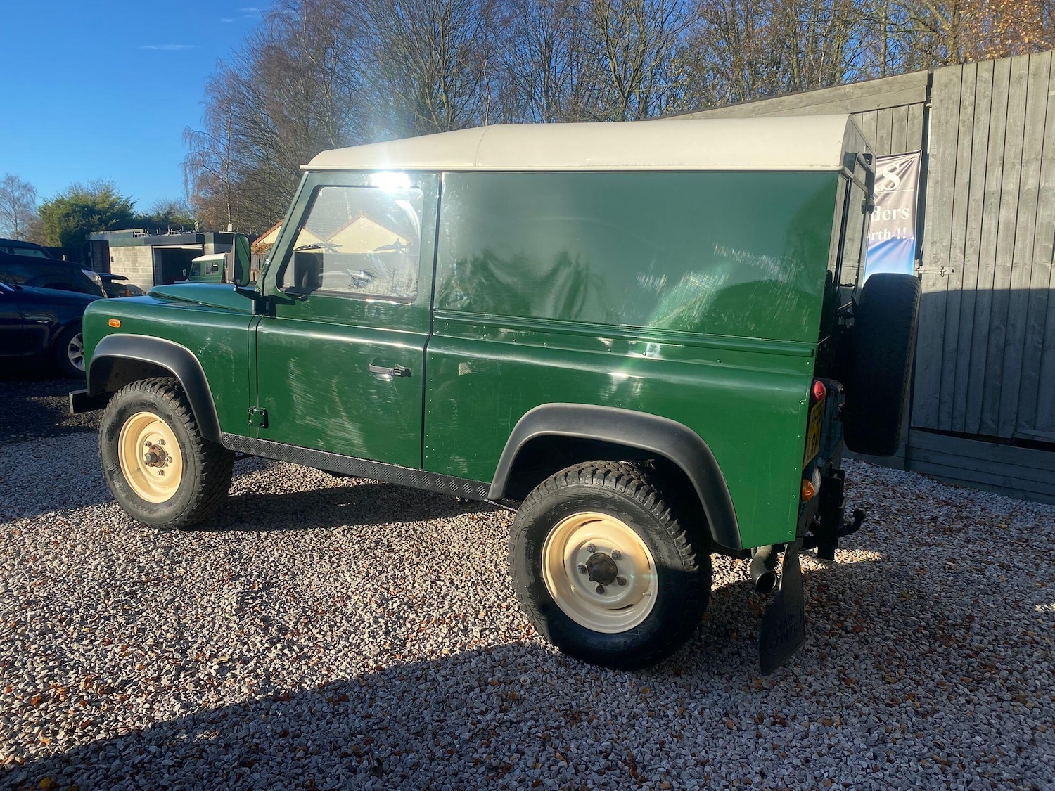 Used Land Rover Defender 90 2005 for sale - 76781487: Photo 42