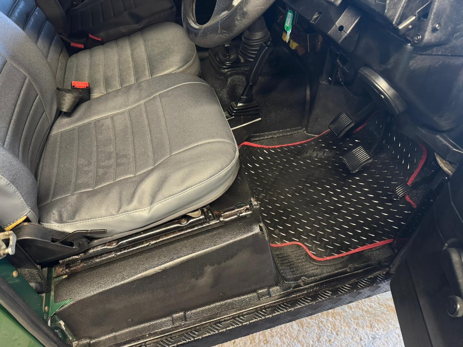 Used Land Rover Defender 90 2005 for sale - 76781487: Photo 55