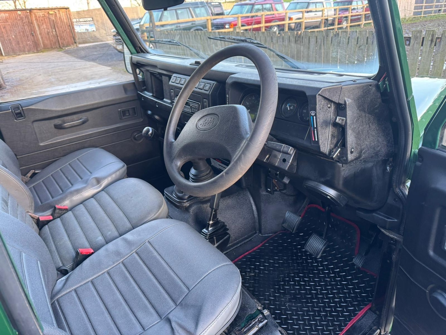 Used Land Rover Defender 90 2005 for sale - 76781487: Photo 62