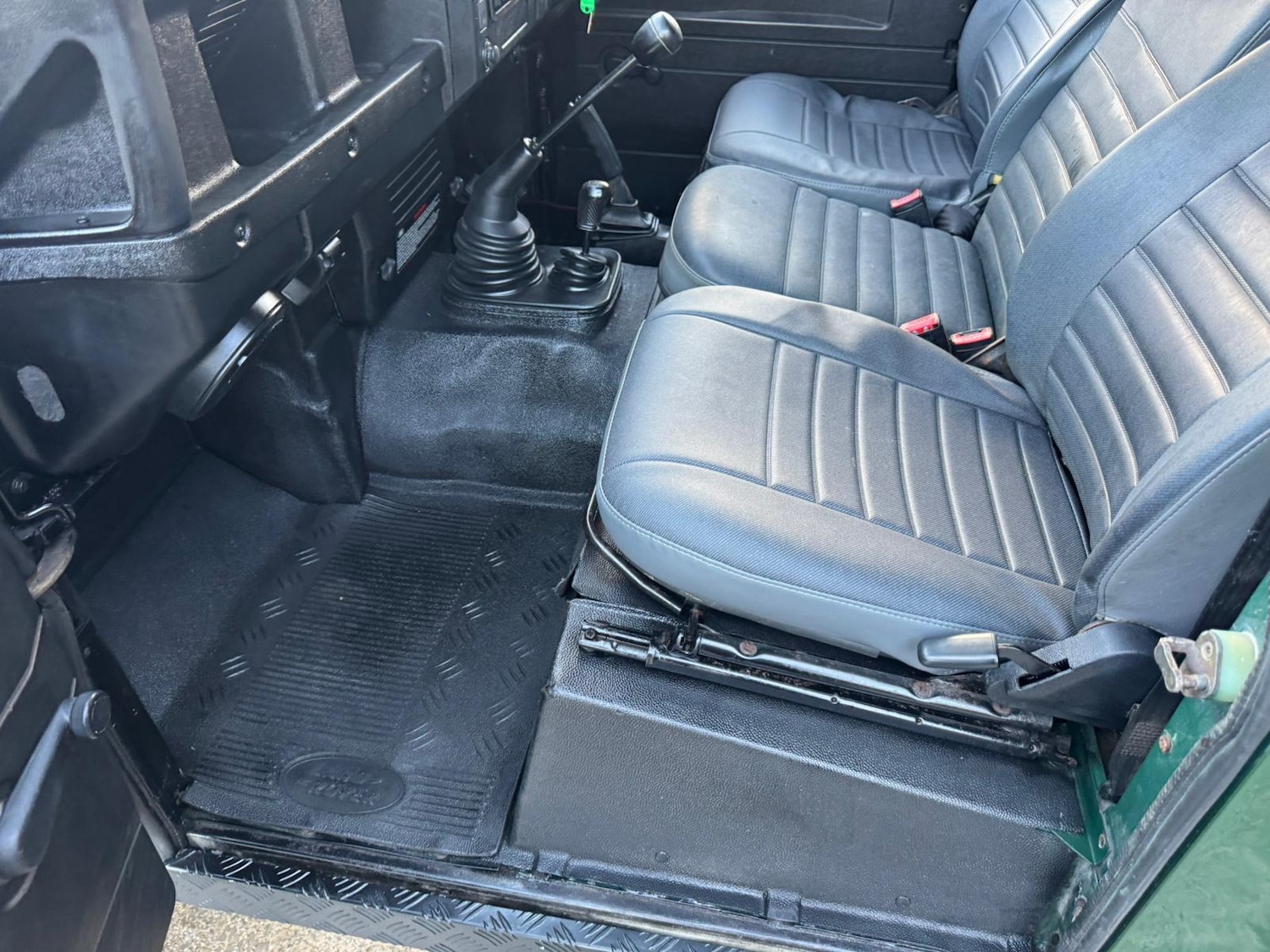 Used Land Rover Defender 90 2005 for sale - 76781487: Photo 63