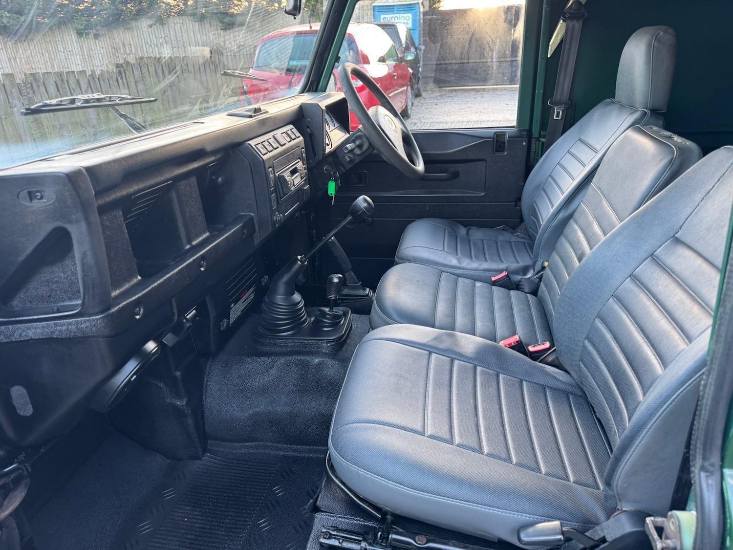 Used Land Rover Defender 90 2005 for sale - 76781487: Photo 66