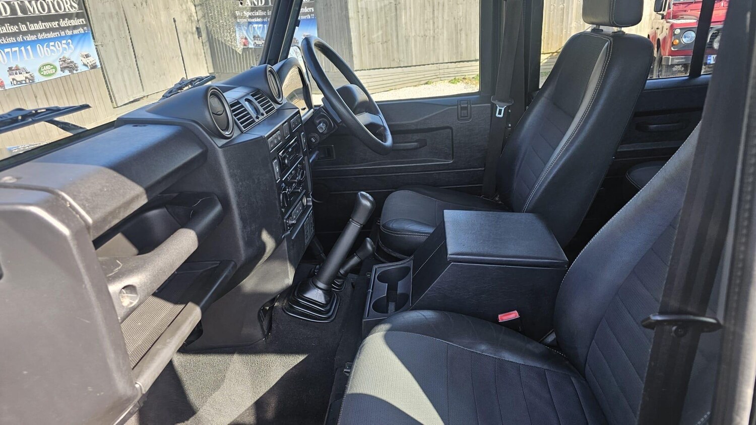 Used Land Rover Defender 2008 for sale - 77939322: Photo 28