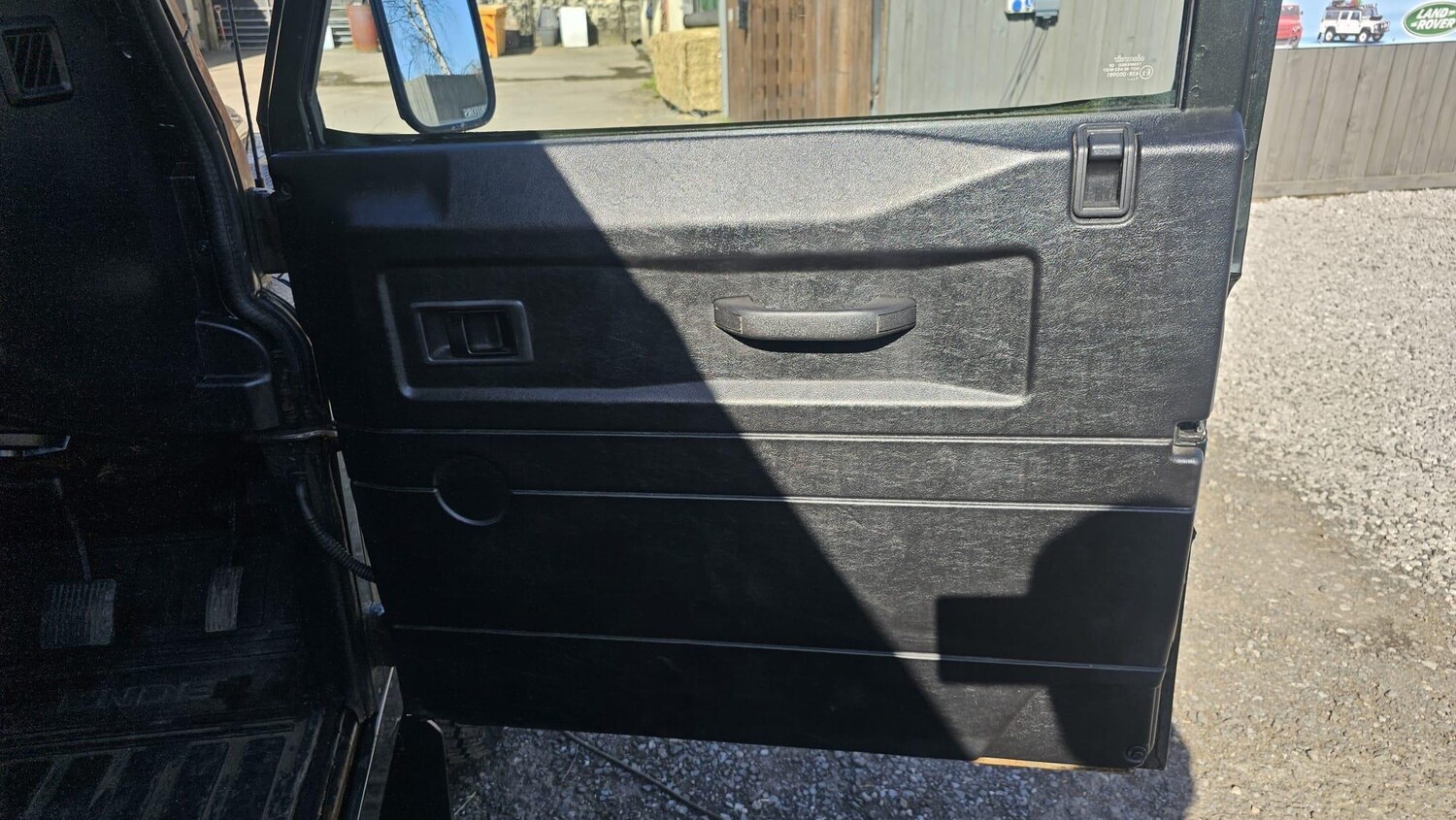 Used Land Rover Defender 2008 for sale - 77939322: Photo 46