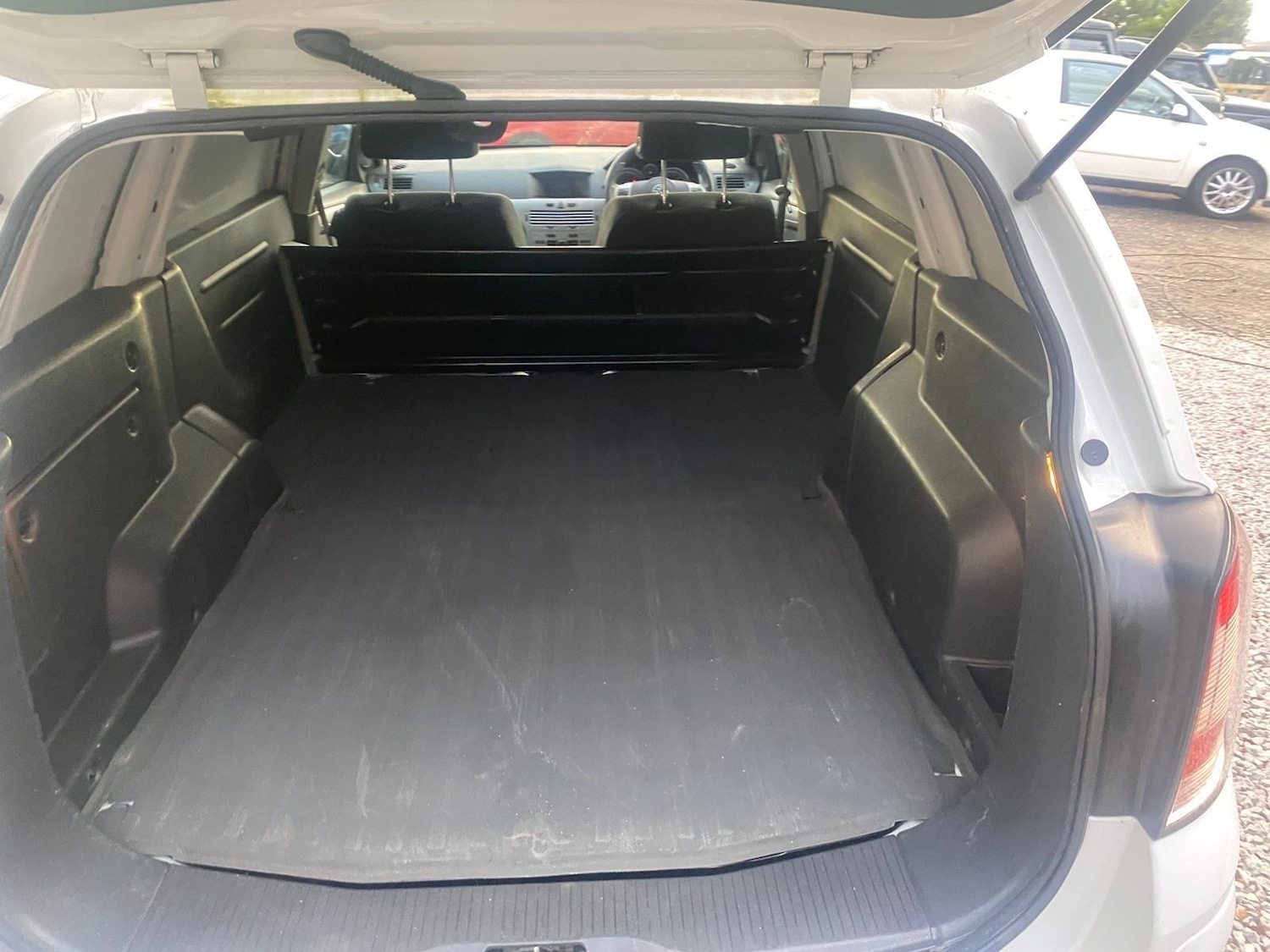 Used Vauxhall Astra Van 2012 for sale - 76976303: Photo 28