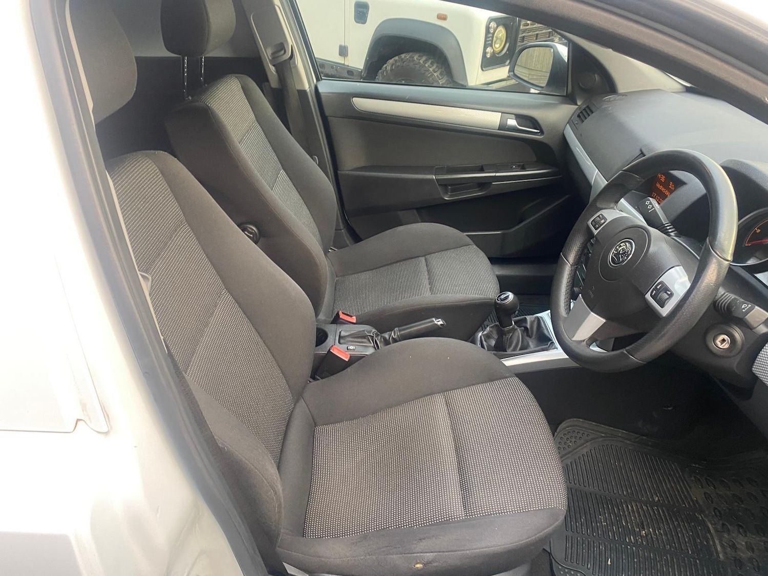 Used Vauxhall Astra Van 2012 for sale - 76976303: Photo 45