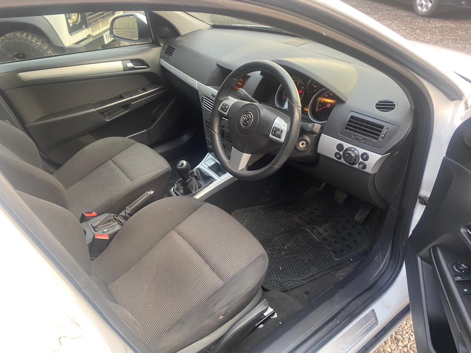 Used Vauxhall Astra Van 2012 for sale - 76976303: Photo 48