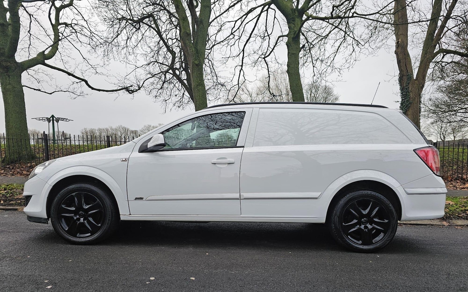 Used Vauxhall Astra Van 2012 for sale - 76976303: Photo 53