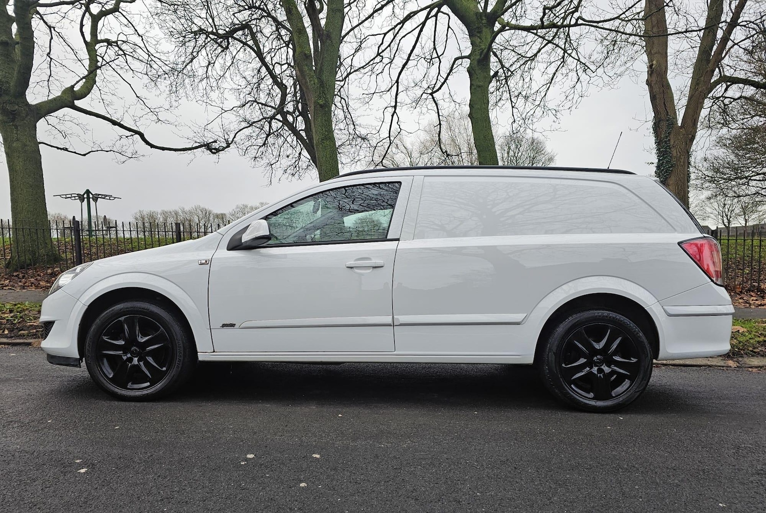 Used Vauxhall Astra Van 2012 for sale - 76976303: Photo 62