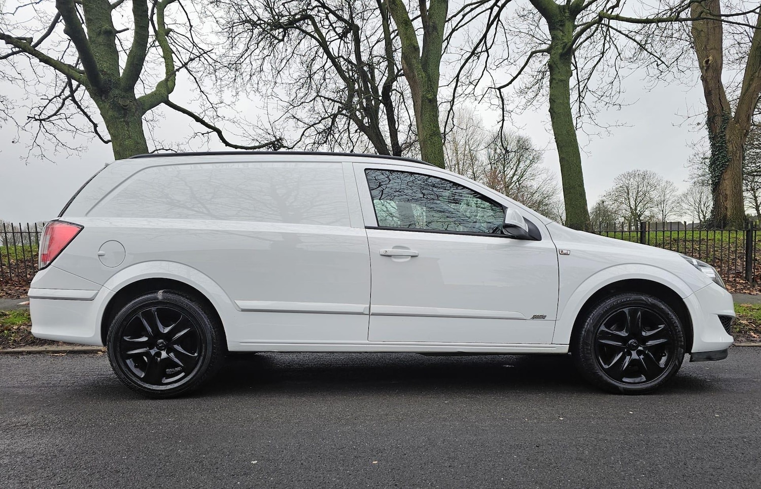 Used Vauxhall Astra Van 2012 for sale - 76976303: Photo 66