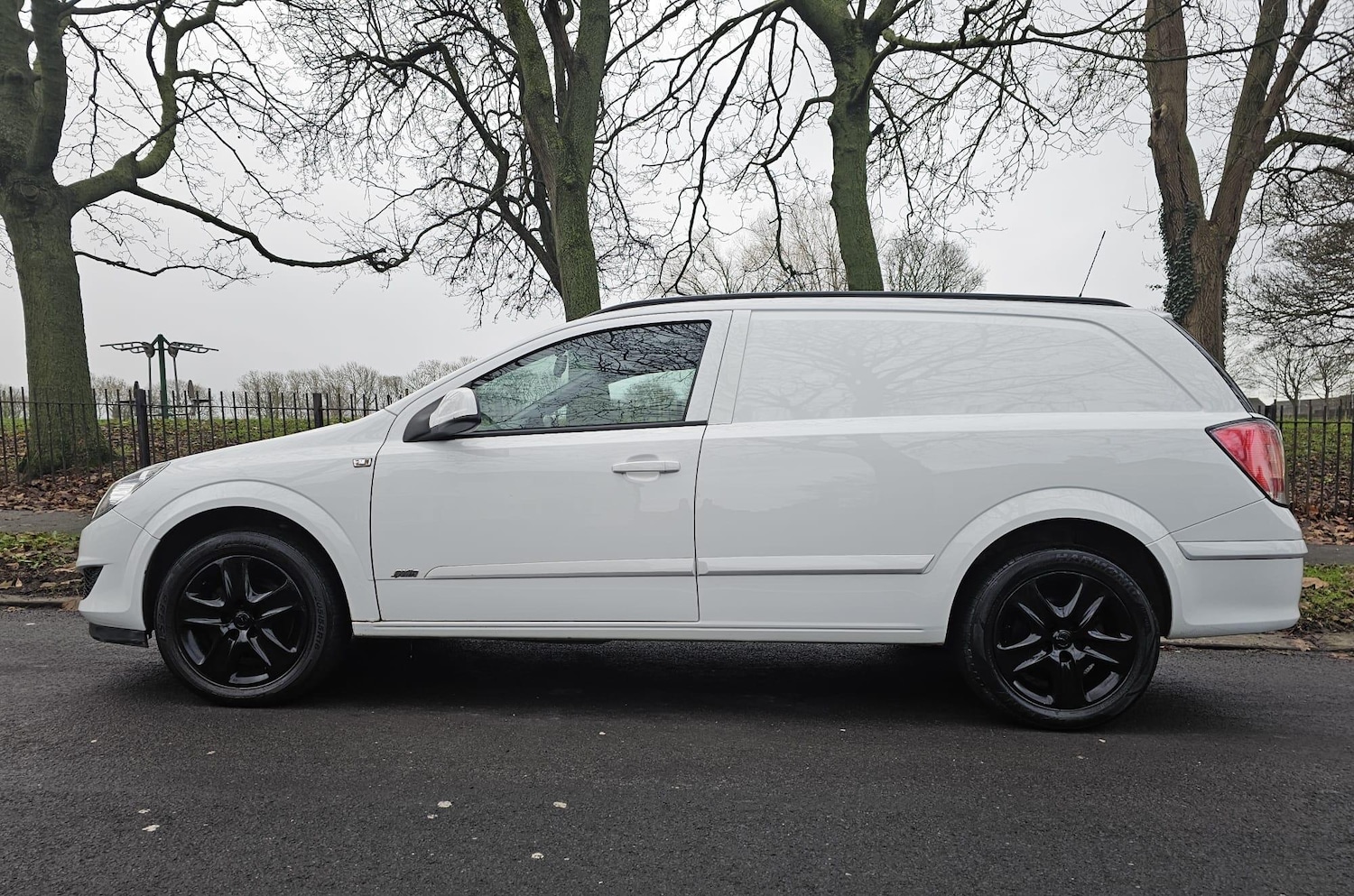 Used Vauxhall Astra Van 2012 for sale - 76976303: Photo 67