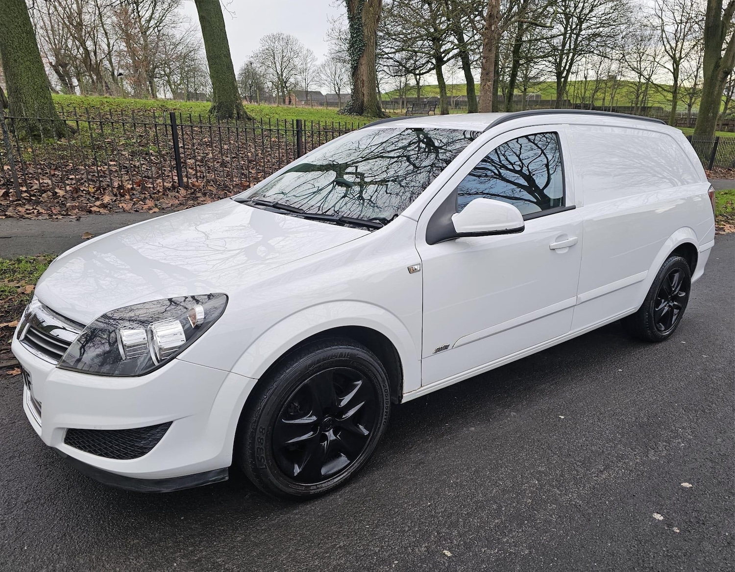 Used Vauxhall Astra Van 2012 for sale - 76976303: Photo 74