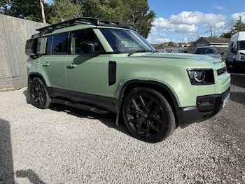 Used Land Rover Defender 110 2023 for sale - 79268522: Photo