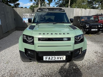 Used Land Rover Defender 110 2023 for sale - 79268522: Photo