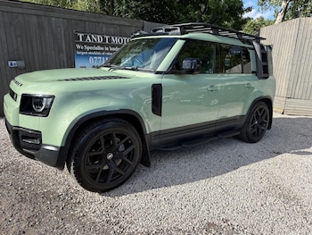 Used Land Rover Defender 110 2023 for sale - 79268522: Photo