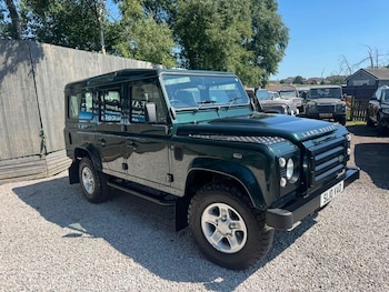 Used Land Rover Defender 2010 for sale - 79201487: Photo