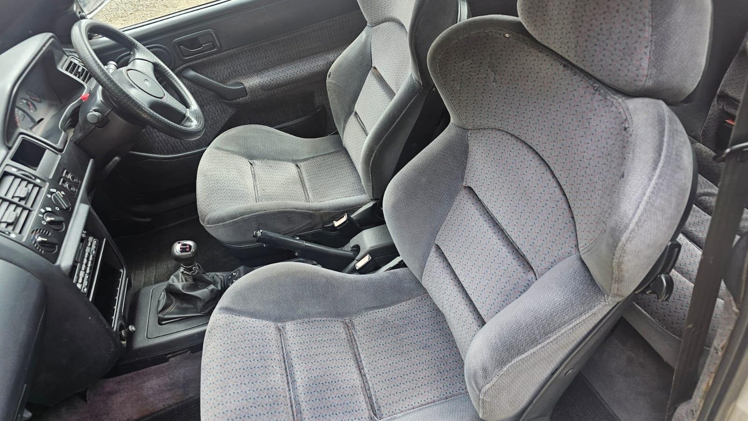 Used Ford Escort for sale - 77267809: Photo 23