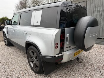 Used Land Rover Defender 2020 for sale - 77057294: Photo