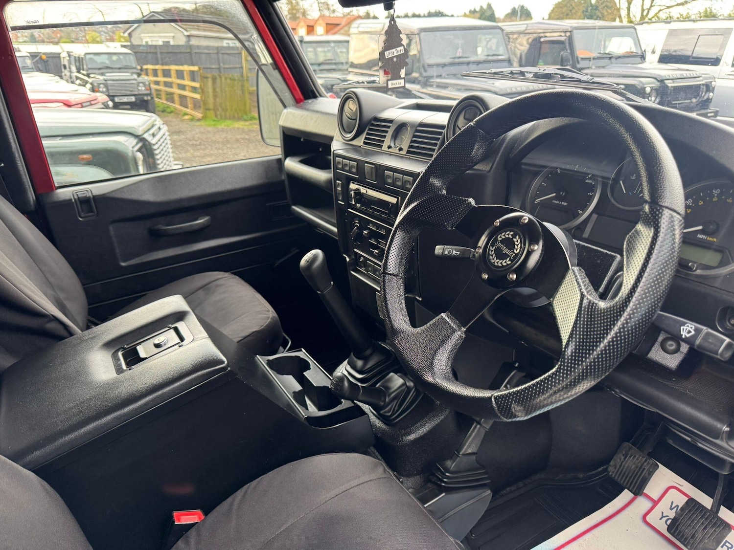 Used Land Rover Defender 90 2013 for sale - 78086718: Photo 50