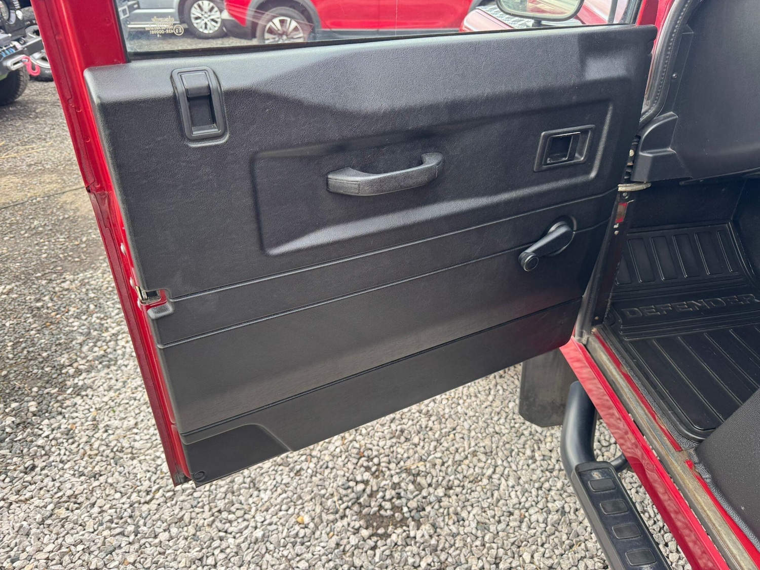 Used Land Rover Defender 90 2013 for sale - 78086718: Photo 86