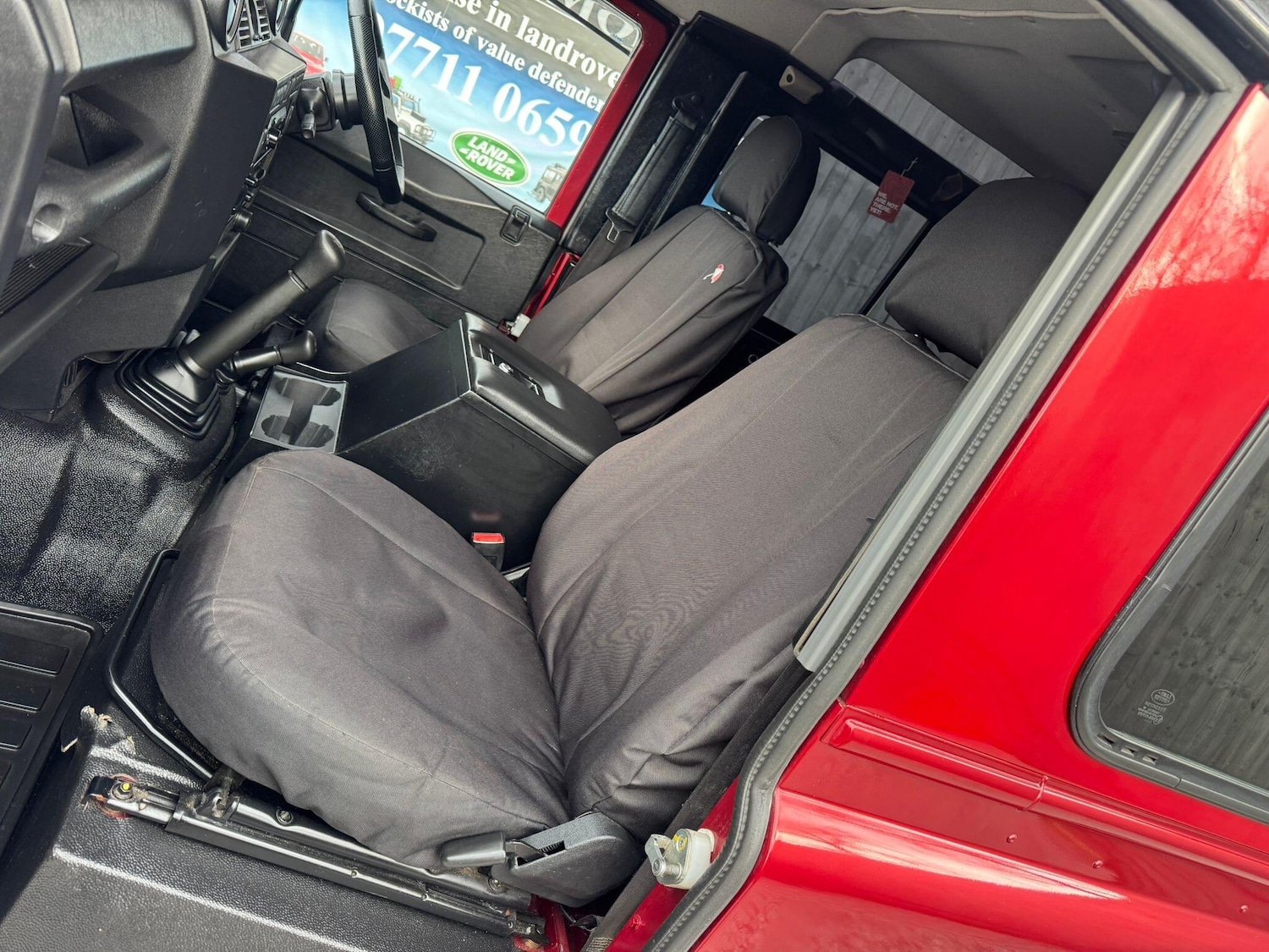 Used Land Rover Defender 90 2013 for sale - 78086718: Photo 97