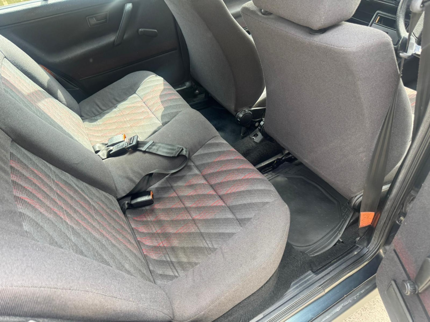 Used Volkswagen Golf 1991 for sale - 76991659: Photo 41