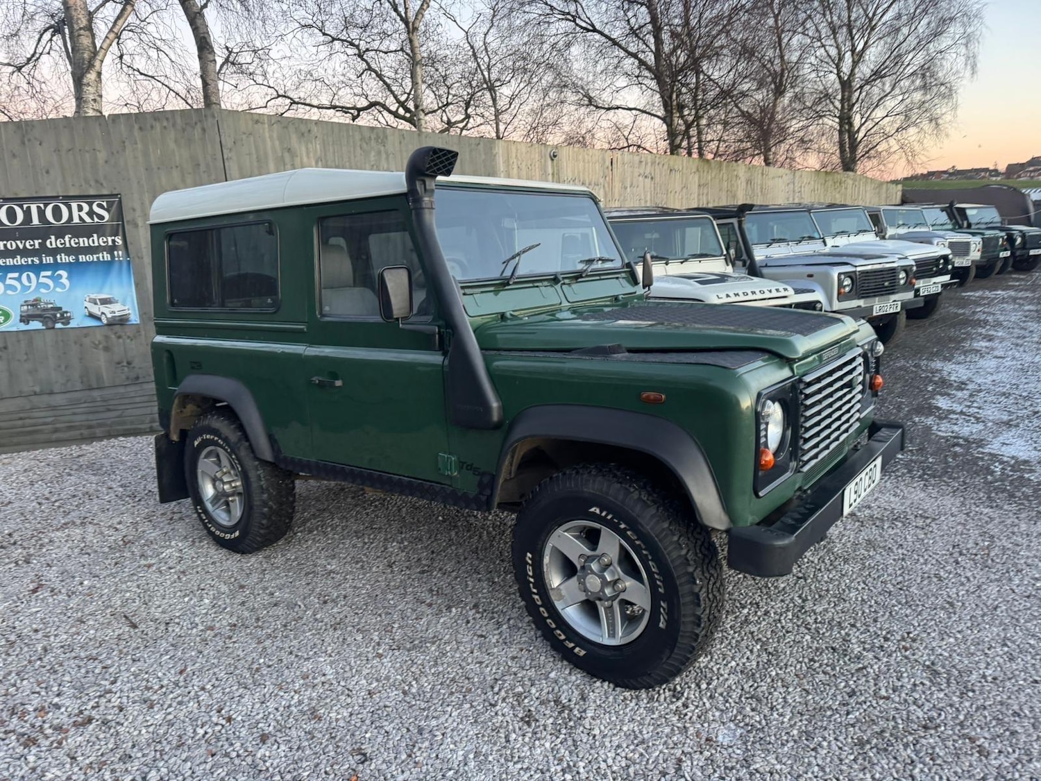 Used Land Rover Defender 90 1999 for sale - 77108973: Photo 32