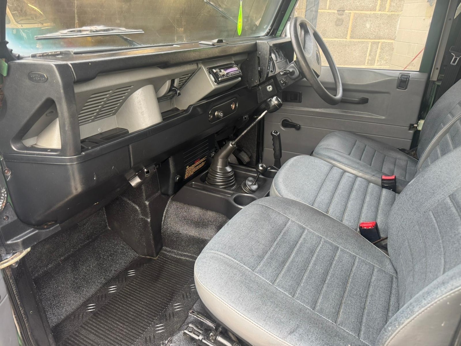 Used Land Rover Defender 90 1999 for sale - 77108973: Photo 39