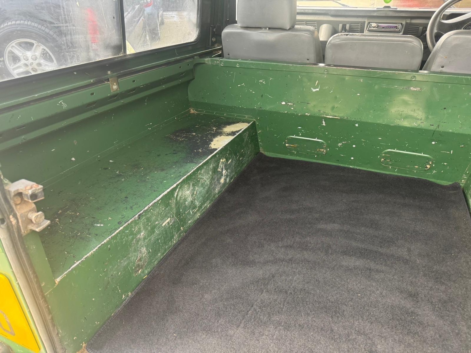 Used Land Rover Defender 90 1999 for sale - 77108973: Photo 67