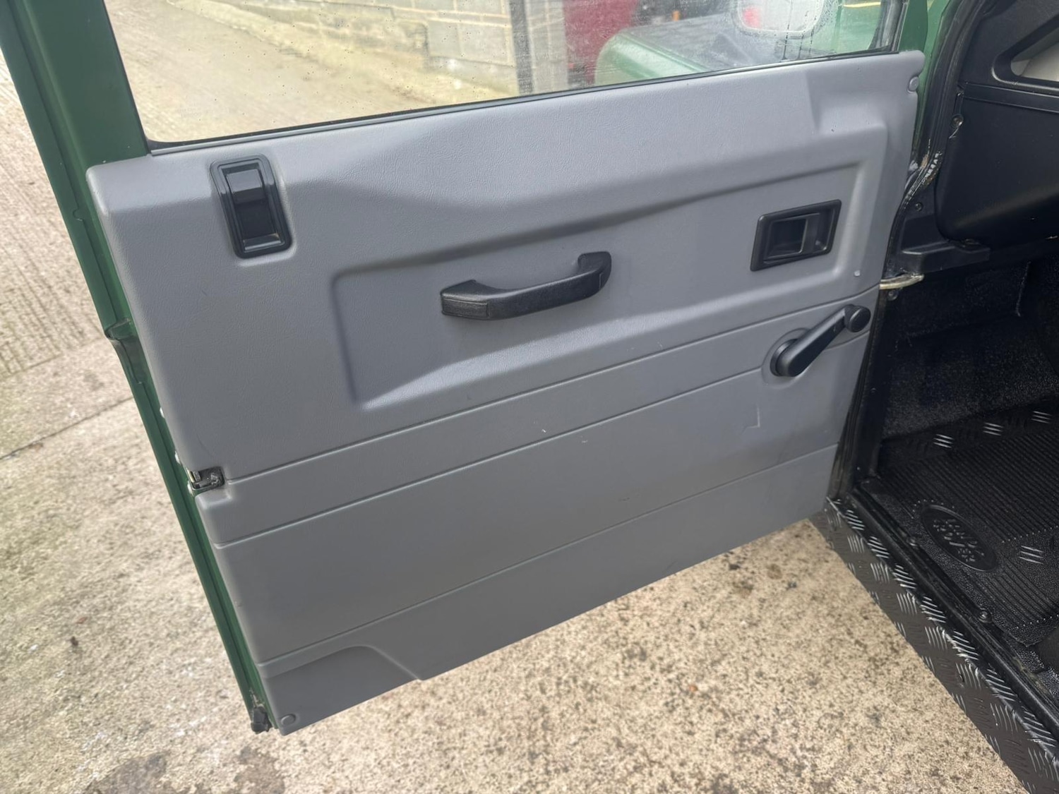 Used Land Rover Defender 90 1999 for sale - 77108973: Photo 72