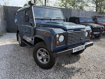 Used Land Rover Defender 90 2009 for sale - 78388460: Photo
