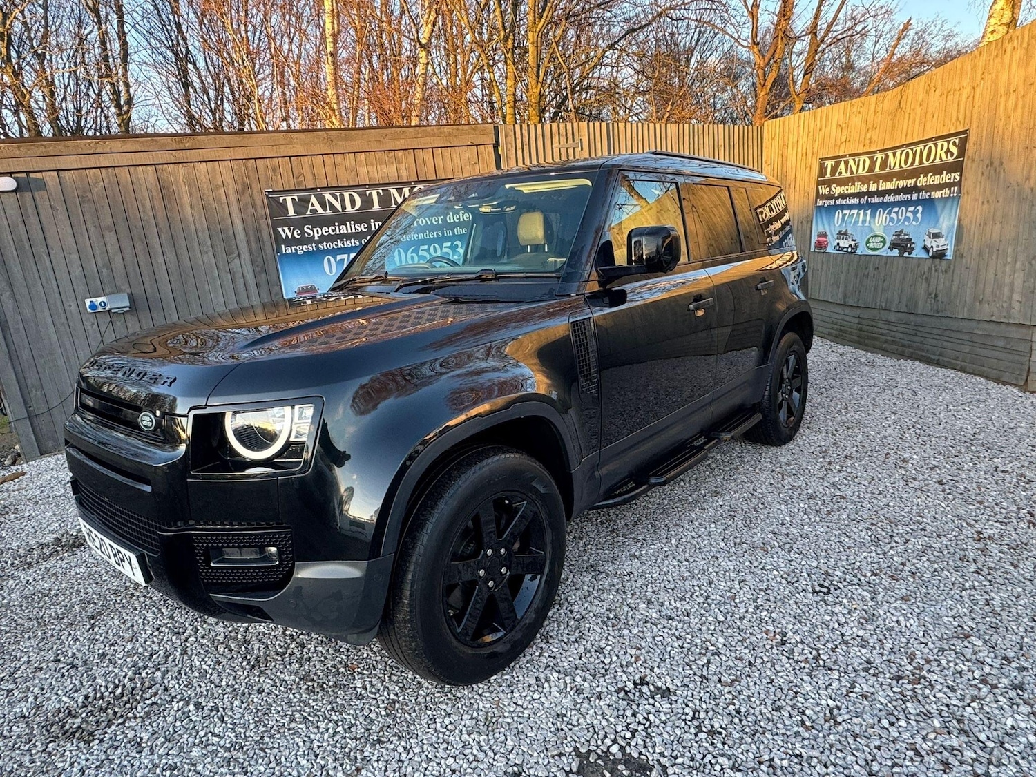 Used Land Rover Defender 110 2020 for sale - 77109625: Photo 32