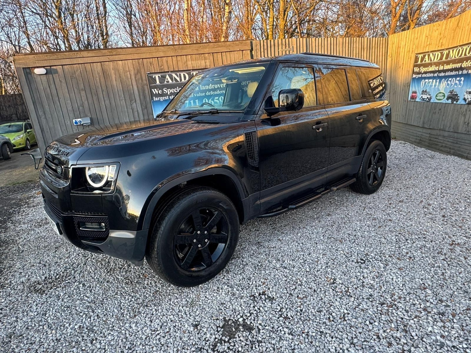 Used Land Rover Defender 110 2020 for sale - 77109625: Photo 34