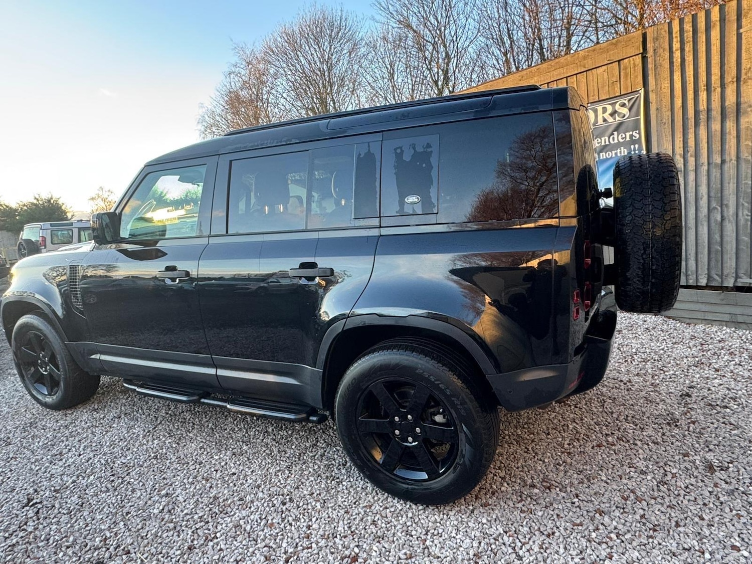 Used Land Rover Defender 110 2020 for sale - 77109625: Photo 43