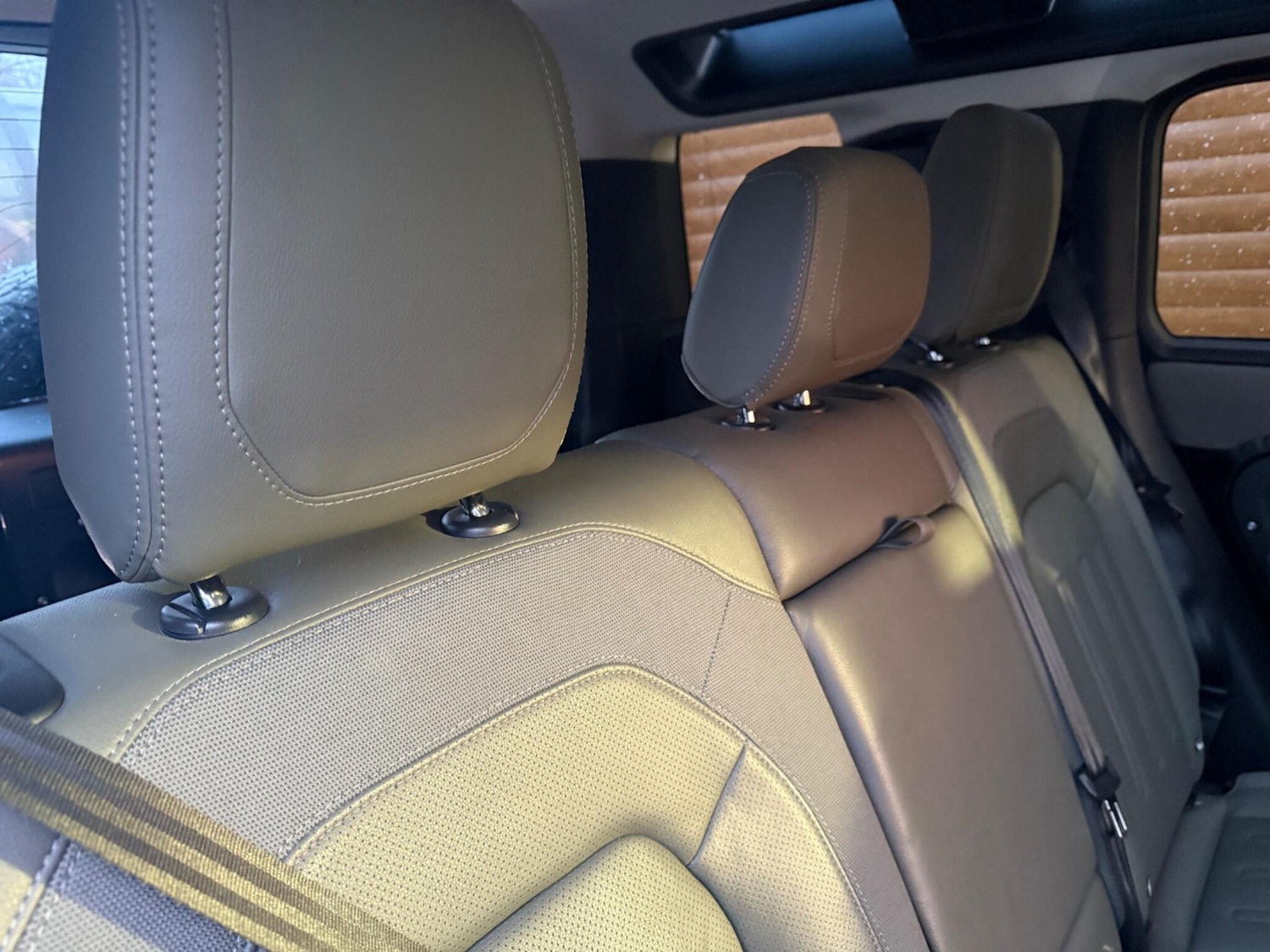 Used Land Rover Defender 110 2020 for sale - 77109625: Photo 46