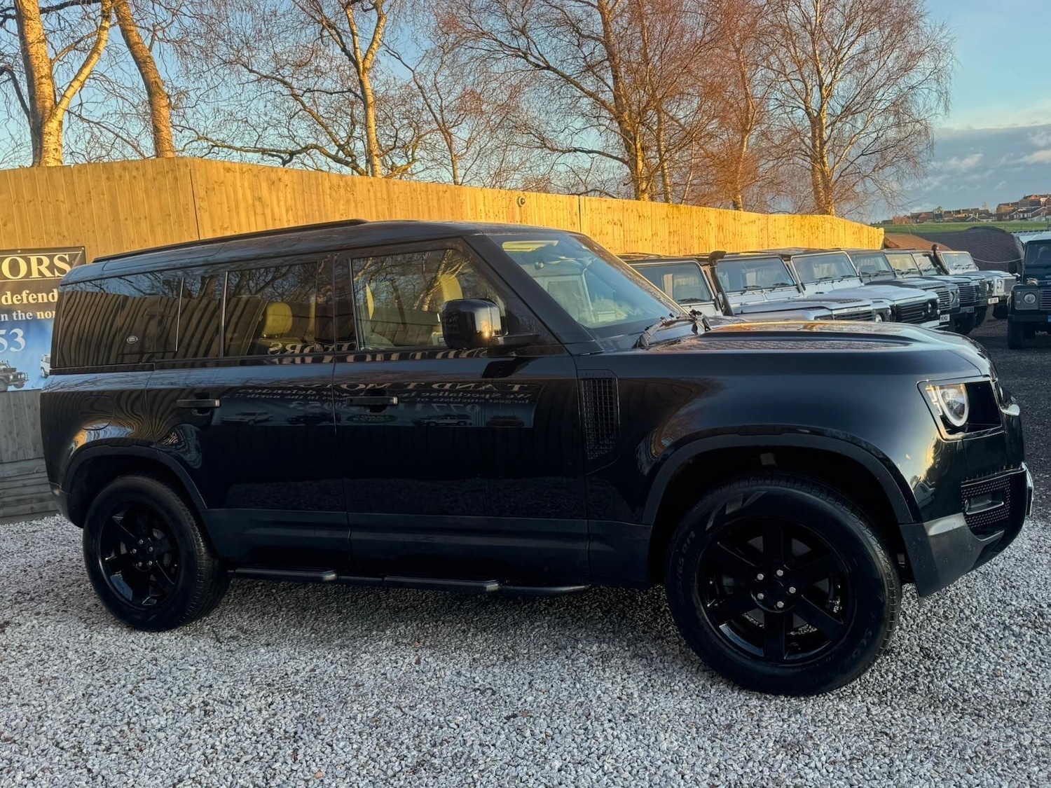 Used Land Rover Defender 110 2020 for sale - 77109625: Photo 56